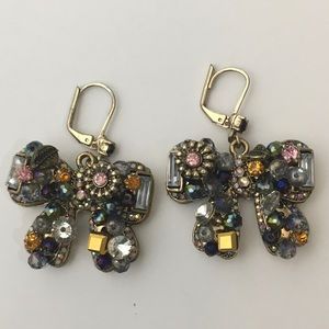 Unsigned Betsey Johnson Bow earrings